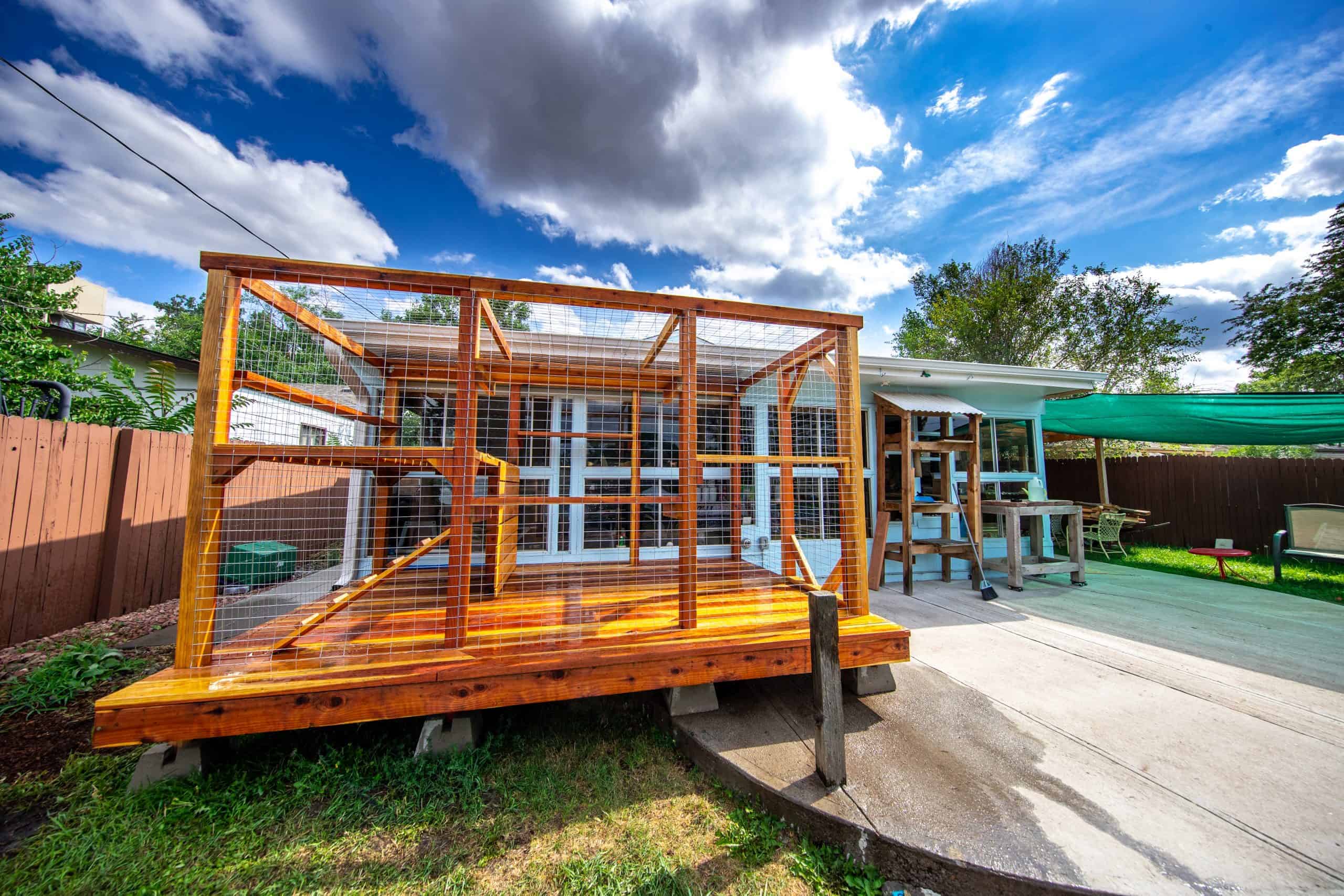 the boulder catio with open roof deck and redwood