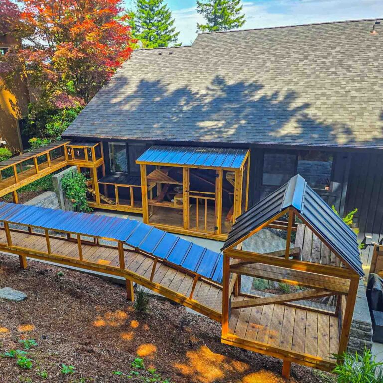 Large multisectional catio with roofed tunnels